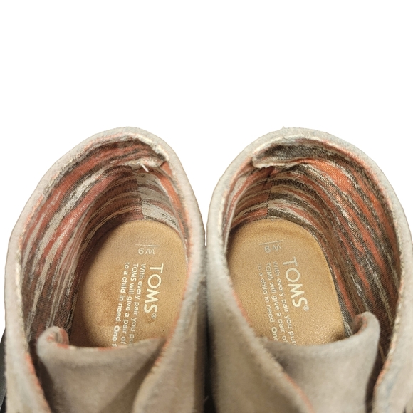 💙EUC | TOMS | Desert Wedge Bootie | Size 9 - Picture 8 of 10